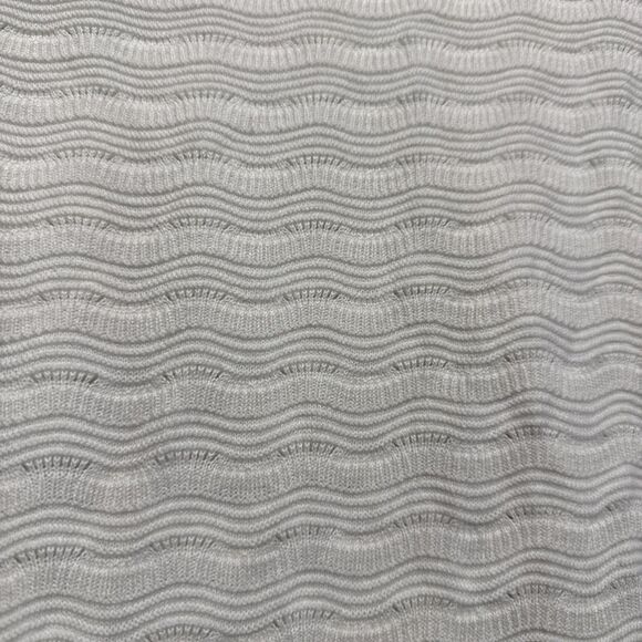 Chico’s Women’s Size 1 (Medium) Cream Textured Pullover Sweater – 3/4 Bell Sleev - Picture 10 of 11